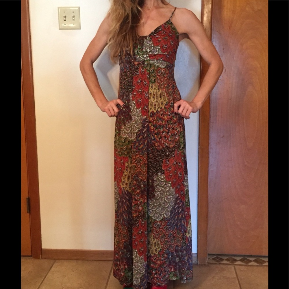 Lightweight paisley print maxi dress